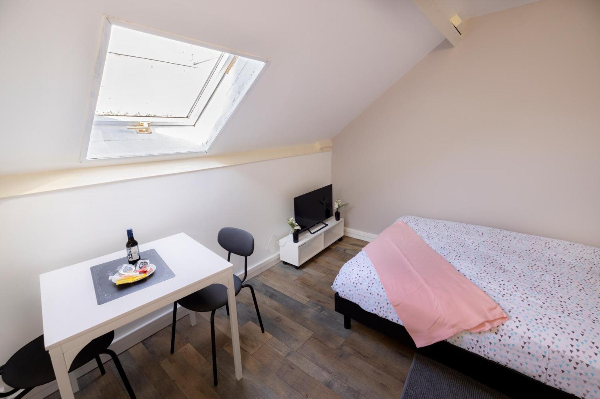 Ld-Location Hotel Montlucon Luaran gambar
